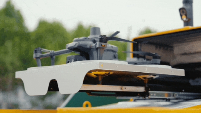 國(guó)內(nèi)首套“無(wú)人車(chē)機(jī)”協(xié)同電力巡檢系統(tǒng)在武漢經(jīng)開(kāi)區(qū)投入試運(yùn)行